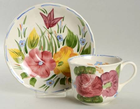Belle Fiore Footed Cup & Saucer Set