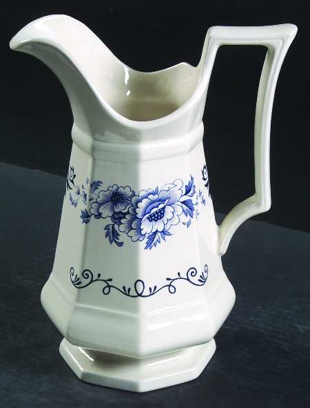 Clinton Inn Large Pitcher
