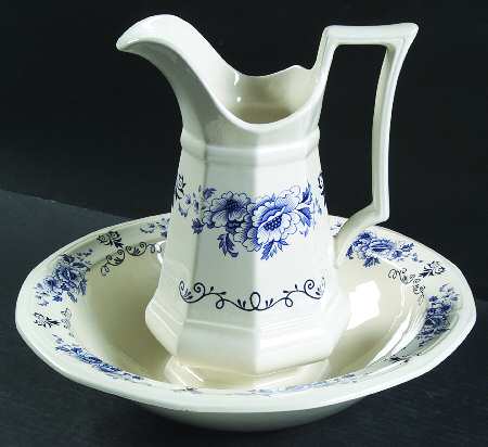 Clinton Inn Large Pitcher & Bowl Set