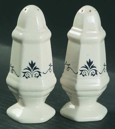 Clinton Inn Salt & Pepper Set