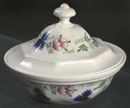 Greenfield Village Round Covered Vegetable