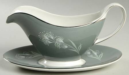 Haslemere Platinum Gravy Boat & Underplate