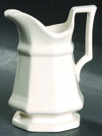 Museum White Creamer