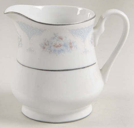 Sapphire Creamer