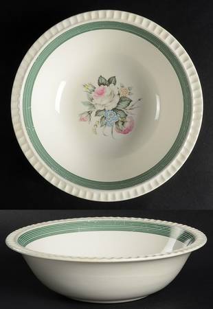 Antoinette 8" Round Vegetable Bowl