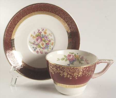 Aristocrat Maroon (Floral Center) Flat Cup & Saucer Set