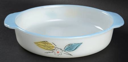 Biscayne Round Ovenware Cake Pan