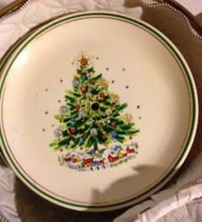Christmas Eve (Earthenware, Green, Gold) Bread & Butter Plate
