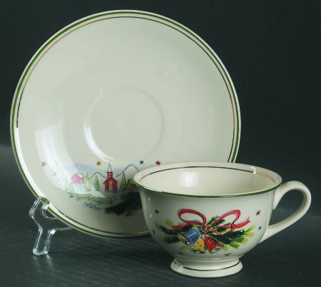 Christmas Eve (Earthenware, Green, Gold) Footed Cup & Saucer Set