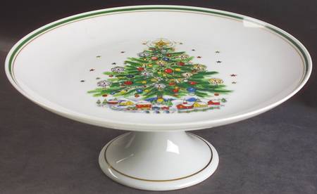 Christmas Eve (Porcelain) 10" Diameter Pedestal Cake Stand