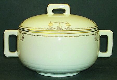 Commodore Round Covered Vegetable
