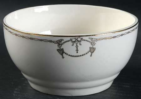 Commodore Cranberry Bowl