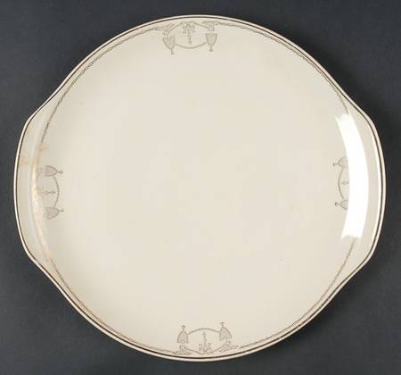 Commodore Handled Cake Plate