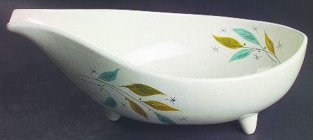 Daybreak (Freeform) 9" Oval Vegetable Bowl