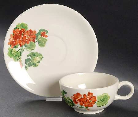 Geranium Flat Cup & Saucer Set