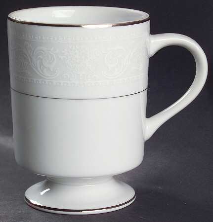 Lace Bouquet (Platinum Trim) Mug