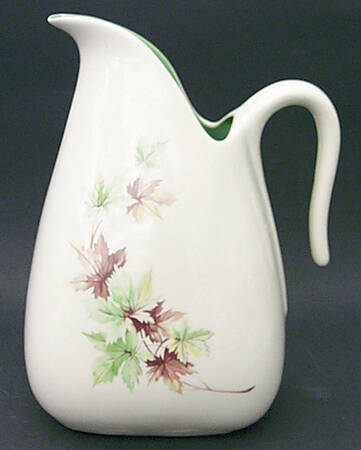 Maple Leaf 20 Oz Pitcher