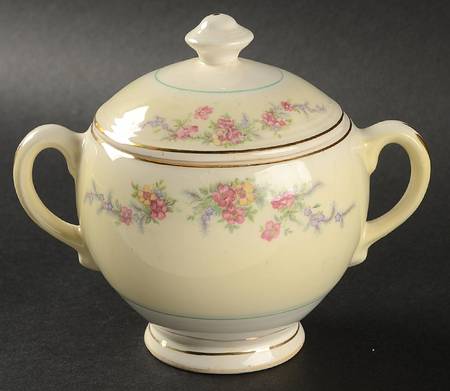 Monticello (Smooth Rim) Sugar Bowl & Lid