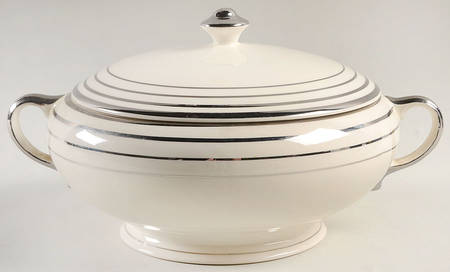 Saphire Round Covered Vegetable
