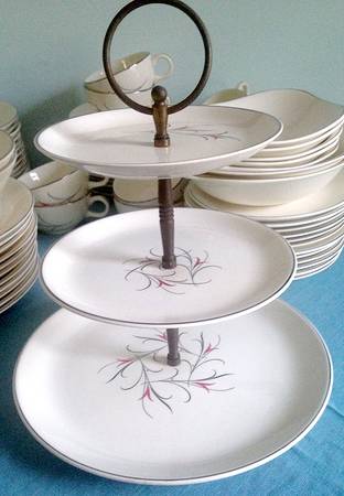 Simplicity Pink 3-Tiered Serving Tray (DP, SP, BB)