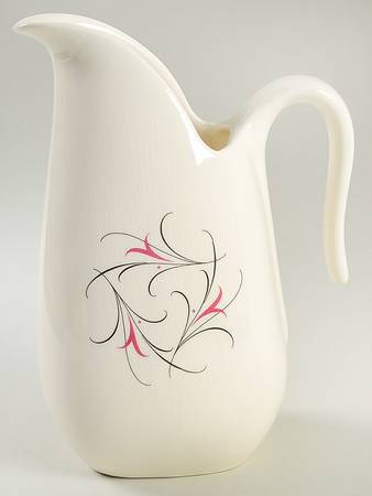Simplicity Pink 32 Oz Pitcher