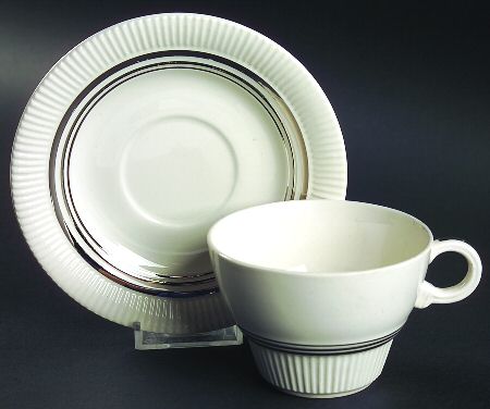 SLM62 Flat Cup & Saucer Set