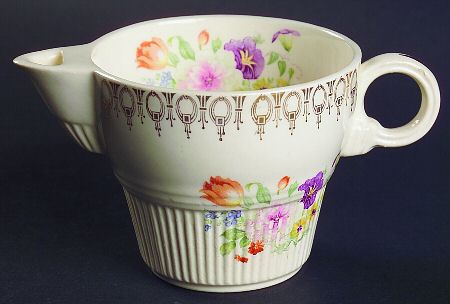 Rust Tulip (Victory) Creamer