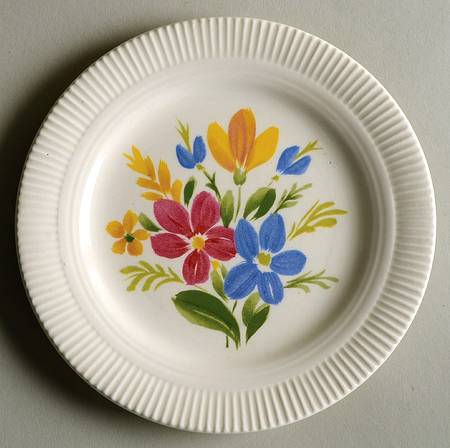 Sun Valley (China) Victory Shape Bread & Butter Plate