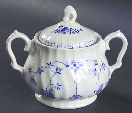Yorktown Sugar Bowl & Lid