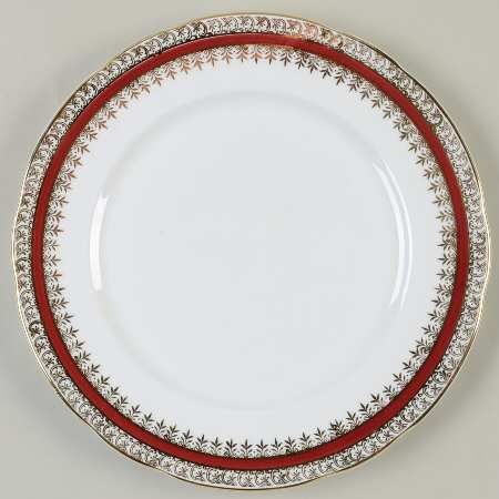 Sarum Maroon Luncheon Plate