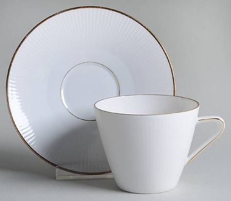 19330 Flat Cup & Saucer Set