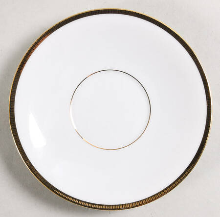 Crescent Saucer