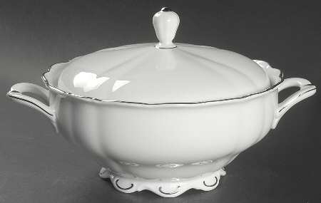 Majestic Platinum Round Covered Vegetable