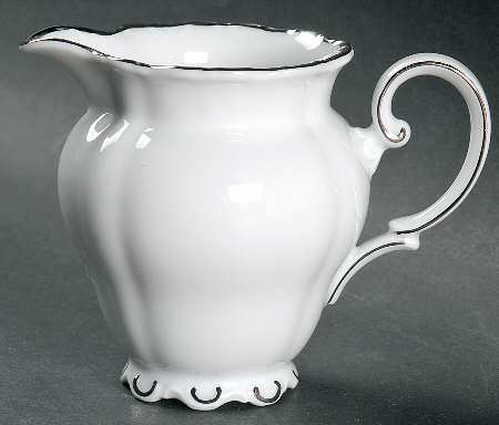 Majestic Platinum Creamer