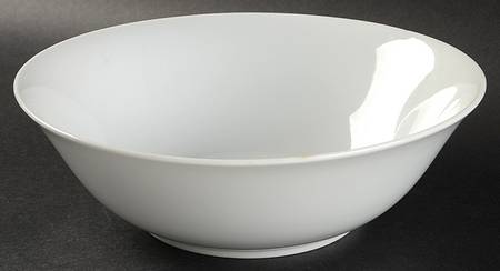 Renate White (Smooth) 9" Round Vegetable Bowl