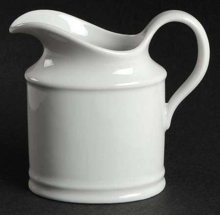 Renate White (Smooth) Creamer