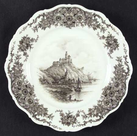 Rhinegau (Scalloped) Luncheon Plate