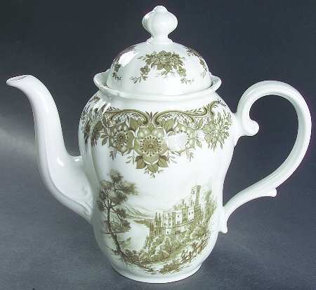 Rhinegau (Scalloped) Coffee Pot & Lid by Seltmann