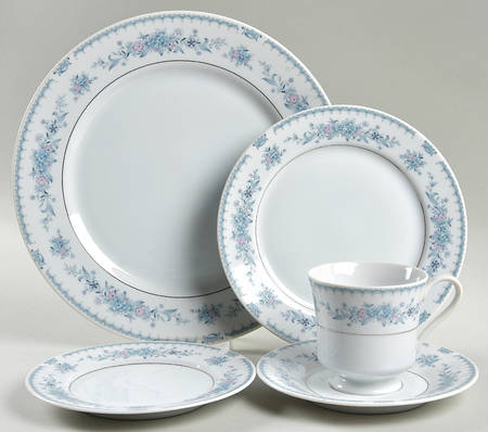 Harmony 5 Piece Place Setting by Sandalwood