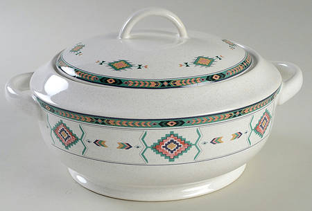 Adirondack 2 Qt Round Covered Casserole
