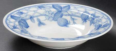 Berry Delight Rim Soup Bowl