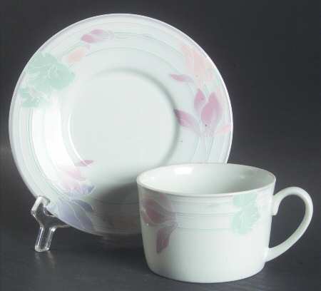 Coquette Flat Cup & Saucer Set