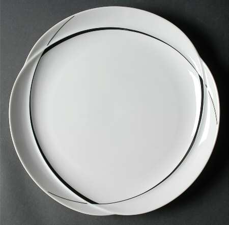 Cortina Black 12" Chop Plate (Round Platter)