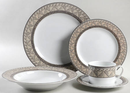 Courtyard 5 Piece Place Setting