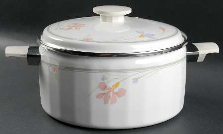 Iris Mist 4.5 Quart Metal Covered Casserole