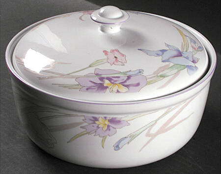 Gabriele (New Gabriele) 3 Quart Round Covered Casserole