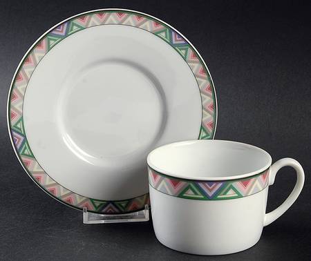 Roundup Flat Cup & Saucer Set