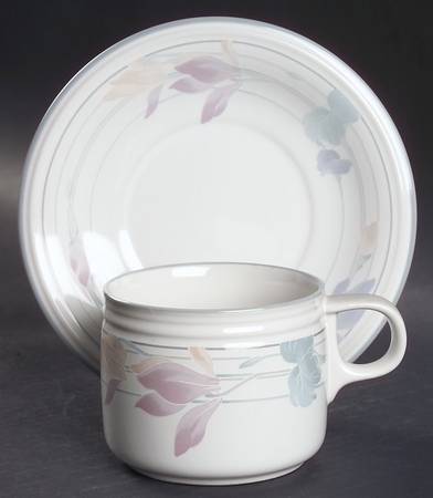 Tender Bloom Flat Cup & Saucer Set