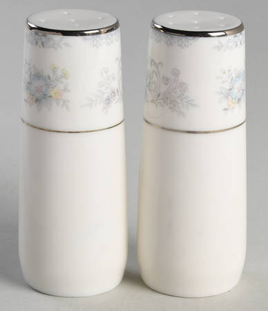 Amy (Japan) Salt & Pepper Set