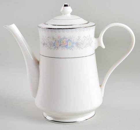 Amy (Japan) Tea/Coffee Pot & Lid